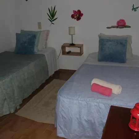 Estrela De Bed & Breakfast